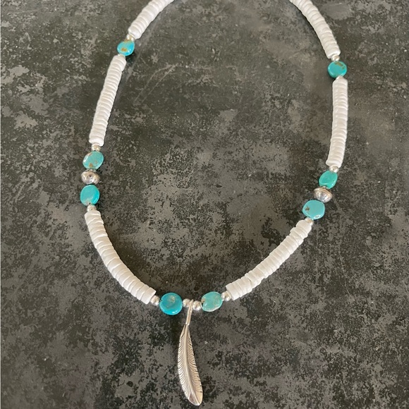 Hand Crafted “One of a Kind” Turquoise, White Shell & Sterling Silver Choker - Picture 2 of 4